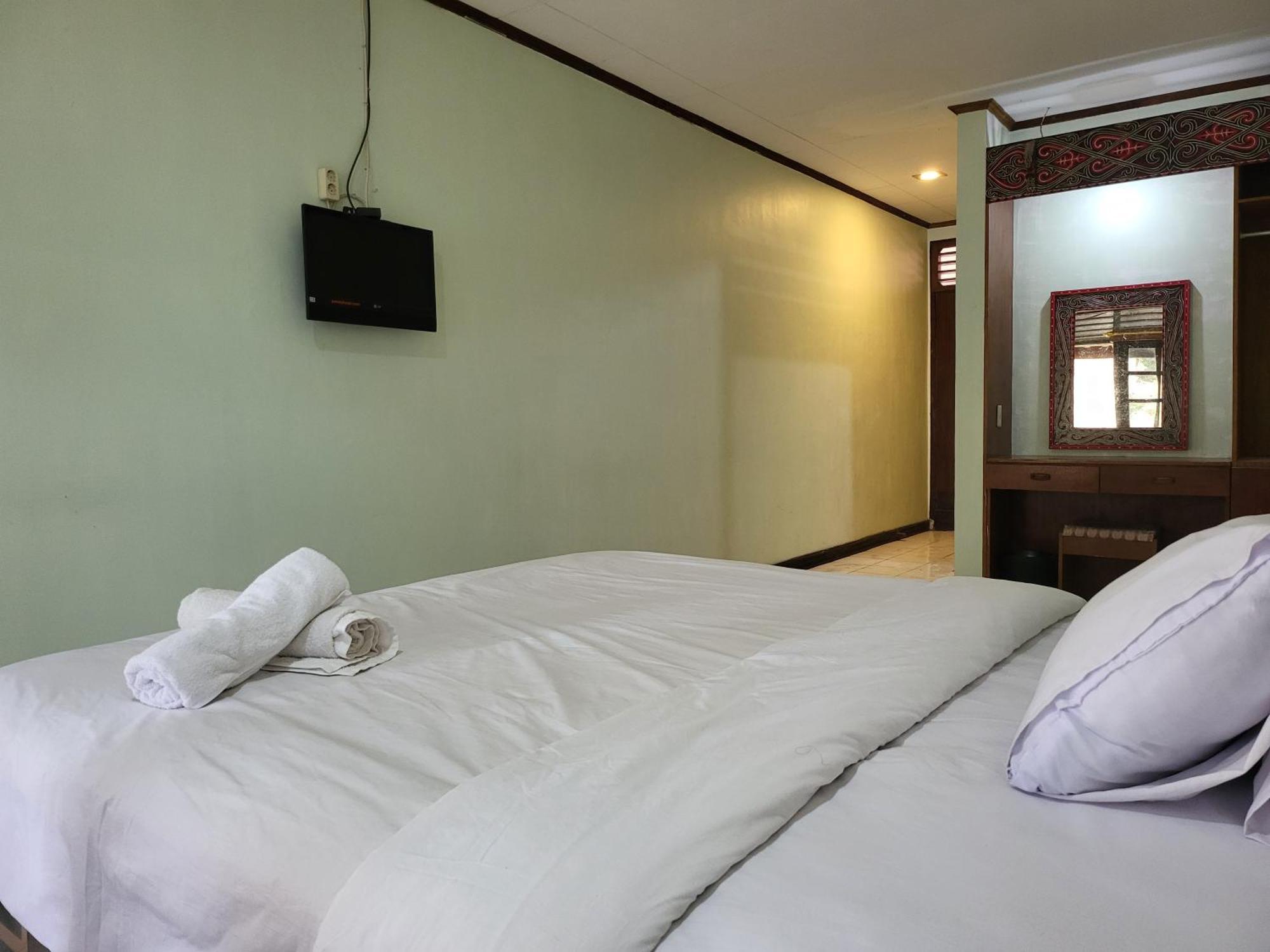 Hotel Pandu Lakeside Tuktuk Phòng bức ảnh